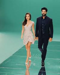 Nesbur Nihkem Ayyapim Karasevda Neslihanatagul Neslihanataguldogulu Burakozcivit Burakozcivit Ni Erkek Moda Tarzlari Moda Erkek Moda