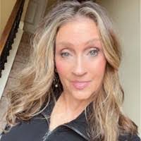 Bonnie Stambaugh's Instagram, Twitter & Facebook