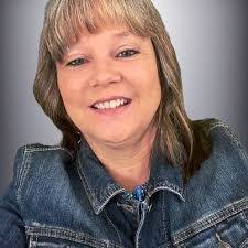 Dena Fuller's Instagram, Twitter & Facebook