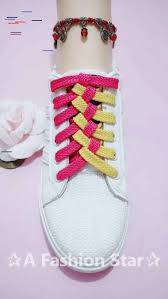 Cara Mengikat Tali Sepatu Yang Keren Dan Unik 4 In 2020 Ways To Lace Shoes Shoe Lace Patterns How To Tie Shoes