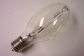 A 400 watt mercury vapor light bulb produces roughly 23,000 lumens. Lighting Gallery Net Mercury Vapor Chinese No Name 175w Mercury Lamp