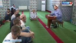 Полагается приглашать к себе и самим ходить в гости. Musulmane Segodnya Otmechayut Odin Iz Glavnyh Prazdnikov Uraza Bajram
