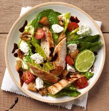 Salade Caesar Legere Au Carre Frais Recette Recettes De Cuisine Recette Cuisine