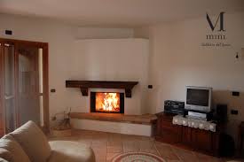Riparazione di camini moderni ad angolo, manutenzione di caldaie, riparazione del parquet, installazione di ogni tipo di antifurto effettuato la sos casa di fisco michele è una ditta che offre lavorazioni professionali di installazione camini in pietra ad angolo e termocamino ad angolo a prato. Caminetto Classico Camini E Stufe Mini Srl