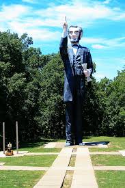 World S Largest Abraham Lincoln Statue In Ashmore Charleston Illinois Roadside Attractions Lincoln Statue Road Trip Usa