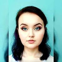 Adeline Rush's Instagram, Twitter & Facebook