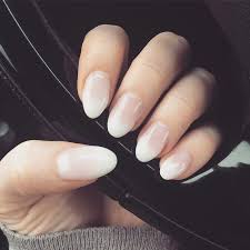 This Time They Have Become Almond Shaped Gel Nails G Franzosische Manikure Nagel Diy Gel Nagel Manikure Ideen