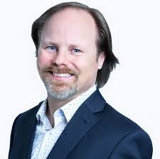 Angela Sivertsen's Instagram, Twitter & Facebook