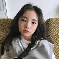 Iris Chau (princesschauchau)