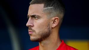 Eden hazard has become the latest player to shave his head and go bald during the coronavirus lockdown. Ruben Loftus Cheek Hails Team Player Eden Hazard Puts Him In Same Bracket As Messi And Ronaldo Ht Media