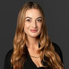 Xenia Brown's Instagram, Twitter & Facebook