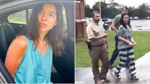 Detenida una joven por abusar sexualmente de un perro y publicar el vídeo  en las redes sociales