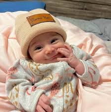 Elson Eckler's Instagram, Twitter & Facebook