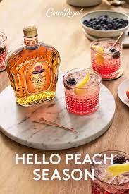 Crown Royal Summer Peach Cobbler Smash Video In 2021 Alcohol Drink Recipes Drinks Alcohol Recipes Boozy Drinks