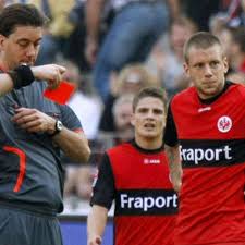 Manuel gräfe at 47 is being forced to retire because of his age. Erste Saisonniederlage Gegen Den Vfb Eintracht