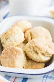 Einfach Und Blitzschnell Gemacht Lockere Buttermilch Biscuits Rezepte Scones Rezept Buttermilch Kekse