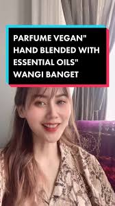 What Purfume Do Glorilla Wear