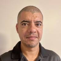 Erasmo Santos's Instagram, Twitter & Facebook