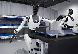 让机器人学会“自主干活”，北京人形开源具身小脑XR-1模型_京报网