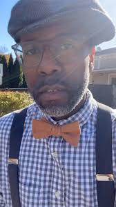 Musician’s log entry #1 “Annoyed Couple” #musican #njmusician #giglife  #bowtielife