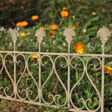bordure de jardin antique en metal vieilli long 58cm bordure jardin jardins projets de jardins