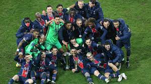 Le trophée des champions ayant été décalé à janvier 2021, la ligue 1 avait directement démarré sans ce dernier match de préparation. Le Psg S Offre Le Trophee Des Champions Pour Les Etrennes