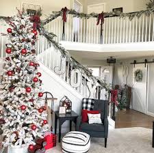 House becomes the place of decoration in every occasion. 40 Cozy And Wonderful Rustic Farmhouse Christmas Decorating Ideas