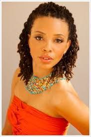 Lynne Wynn's Instagram, Twitter & Facebook