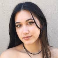 Yesenia Pabon's Instagram, Twitter & Facebook