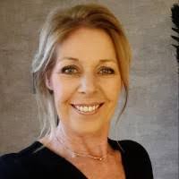 400+ 'Anita Den' profiles