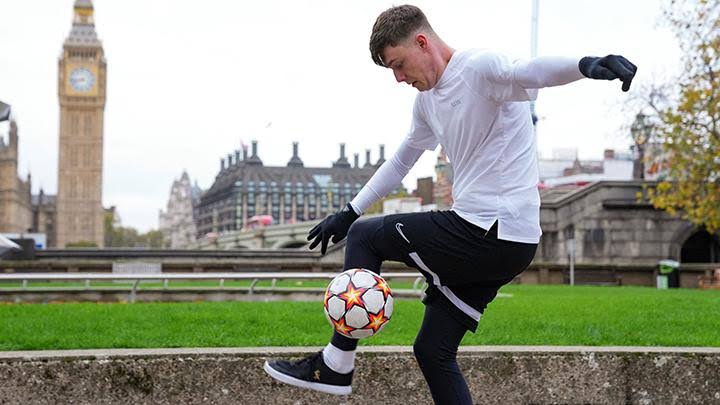 Ben Nuttall, Pesepak Bola yang Raih Rekor Dunia dalam Menjuggling Bola Terbanyak dalam 1 menit