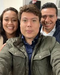 La mayor fortuna que tengo en mi vida es servir y trabajar en su obra 😇 me  siento honrado en compartir con todos los maravillosos hermanos en  cualquier parte del mundo. Por