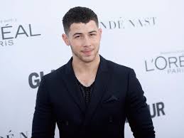 What types of tasks with celebrities can be used in english lessons? The Middle Names Of Celebrities