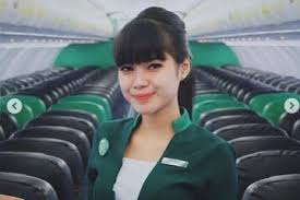 Explore tweets of pramugari indonesia @idpramugari on twitter. Pramugari Cantik Wags Bali United Ini Teteskan Air Mata Usai Melihat Softcase Hp Korban Lion Air Jt610 Di Media Sosial Ini Akun Instagram Korban Semua Halaman Bolastylo Bolasport Com