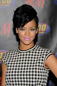 Lisa's short shaggy bob and bangs are a style worth imitating. Rihanna S Hair Evolution 60 Hairstyles We Know You Ll Love