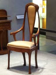 A french carved mahogany art nouveau président by majorelle. Chaise Art Nouveau Hector Guimard Antikvarnye Stulya Derevyannye Stulya Dizajn Stola