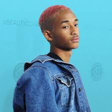 The 6 Best Famous Guy Grooming Moves Of The Week Jaden Smith Guys Grooming Blonde Afro