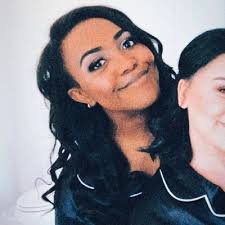 Alex Goodrich (@alexandriagood)