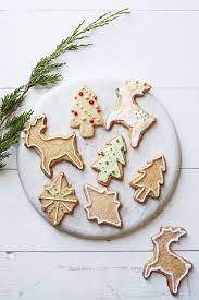 Upgrade the holiday classic by sandwiching gingerbread cookies with decadent milk chocolate frosting. 90 Easy Christmas Cookies 2020 Best Recipes For Holiday Cookie Ideas