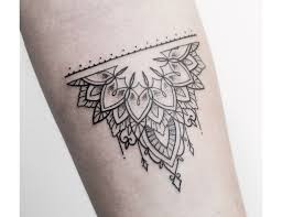 Image Result For Simple Half Mandala Inspirerende Tatoeages Tatoeage Ideeen Een Tatoeage