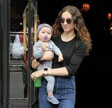 I knew the actors and the paparazzi. 900 Troian Bellisario Ideen In 2021 Petry Troian Bellisario Spencer Hastings