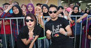 Hi_tack & le pedre & consilium hot. Gua Malaysia On Twitter Tun Nadia Haziq Sambung Legasi Hot Fm Http T Co Ztybekjb3g Http T Co Zqf7p7cdds
