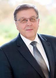 D er J ug end h ilfea u s s c h u s s ta g t in d e r n e uen M en s a in B  a d W ind s heim .