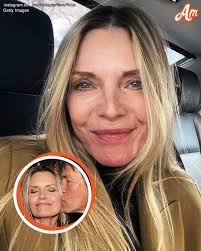 After divorcing her 1st husband, Michelle Pfeiffer got the chance TO MEET  HER TRUE LOVE ON A BLIND DATE.😱 The couple ADOPTED A CHILD and have been  together FOR 31 YEARS.🤩 "BEST
