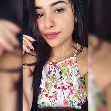 Jovem morre após cair de moto e ser atropelada a caminho do trabalho em SP