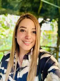 Disfruta de nuestro menú todos los días y una de las mejores vistas de la  CDMX, a partir de las 8am y hasta las 11pm. Consulta nuestro menú en  www.pizzorama.mx