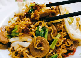 Minggu sebelumnya kami udh masak mie gomak kuah tapi ngga sempat ambil foto, jadi dibayar dengan mie gomak goreng ini. Cara Untuk Memasak Mie Goreng Jawa Yang Yummy