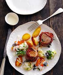 Schweinefilet Mit Gemuse Und Zitronen Bechamel Rezept Schweinefilet Schweinefilet Rezepte Schweine Filet