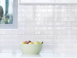 Valencia Bevelled Glossy White Wall Tile Ctm Wall Tiles Glossy White Ceramic Wall Tiles