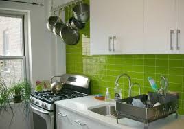 Lembarannya tersedia dalam warna metalik dan warna non logam. Motif Keramik Dapur Sempit Rancangan Desain Rumah Minimalis